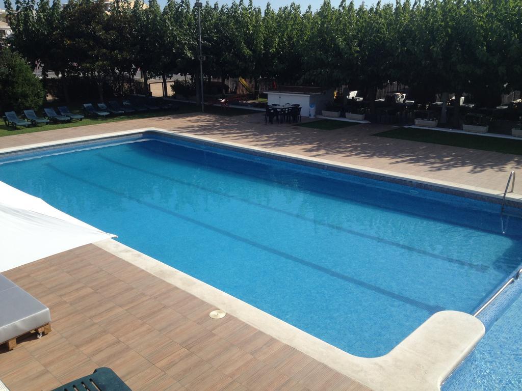 Hostal Solfina Palafolls Ngoại thất bức ảnh